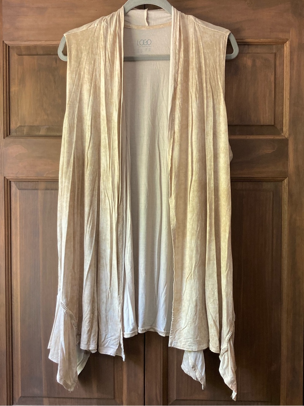 5/$15 Casual LOGO Tan Flowy Open Vest 2X - Picture 1 of 12